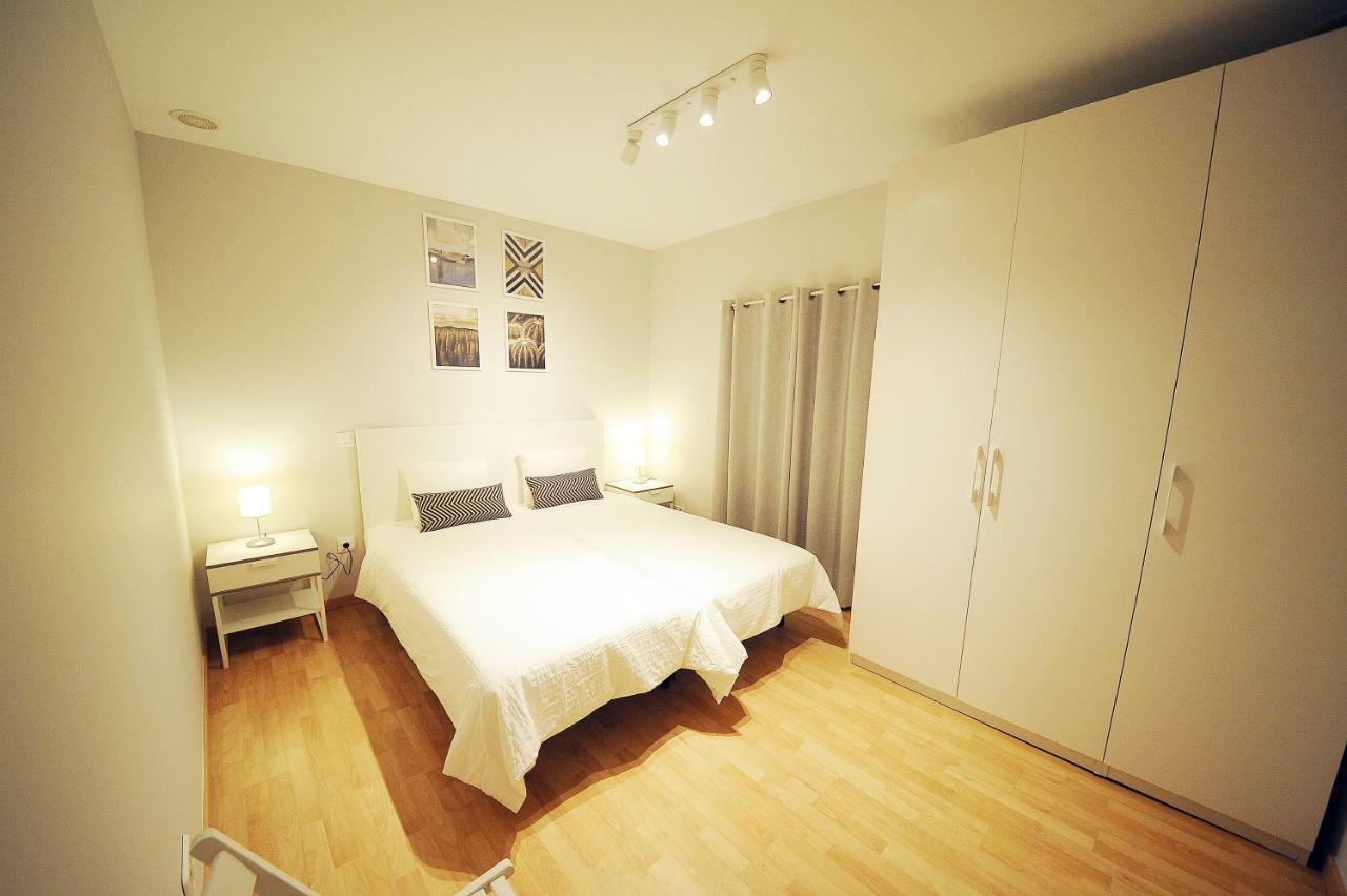 Dones Apartamento En El Casco Historico De Zaragoza Buitenkant foto