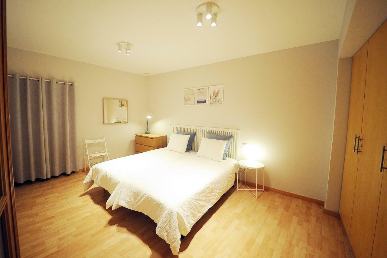 Dones Apartamento En El Casco Historico De Zaragoza Buitenkant foto